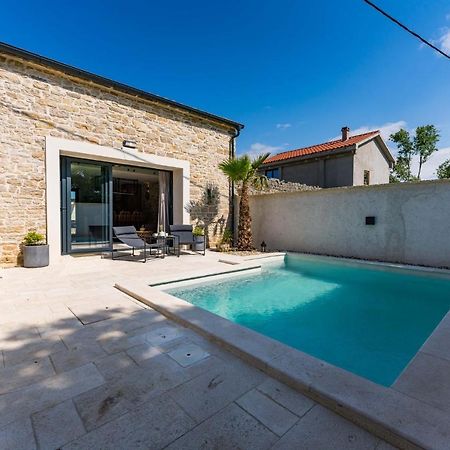 Villa Stone House With Pool Poeta à Pridraga Extérieur photo