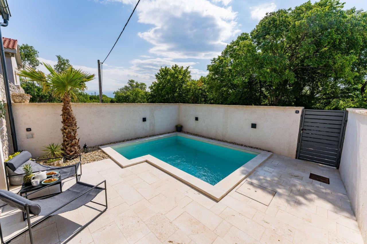 Villa Stone House With Pool Poeta à Pridraga Extérieur photo