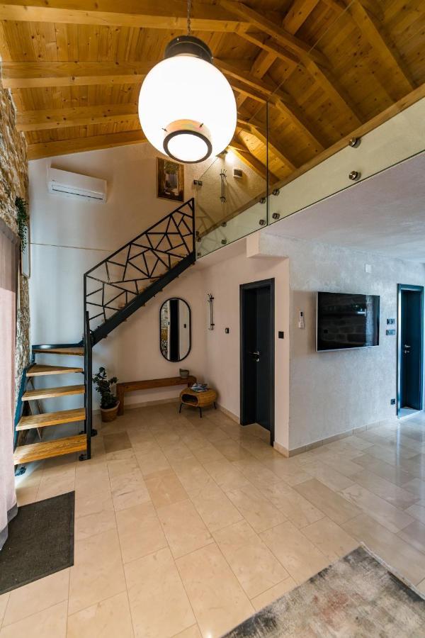 Villa Stone House With Pool Poeta à Pridraga Extérieur photo